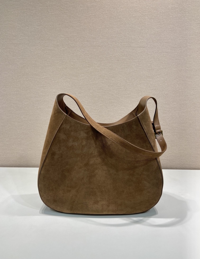 Pra*a cleo bags